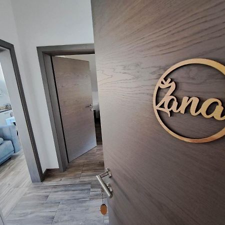 Apartmaji Tisa In Zana Rovte المظهر الخارجي الصورة